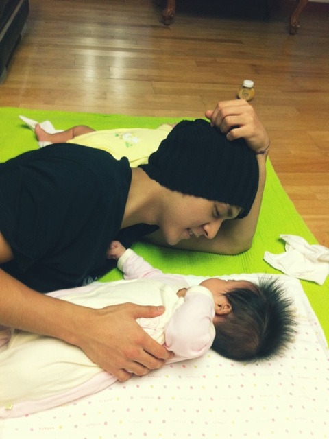 صورة Dongwoon يكشف بأنه رجل محب للعائلة