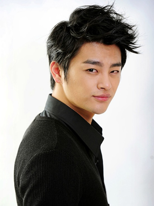 صورة Seo In Guk فاجأ المعجبات بآداءه لرقصة الحصان