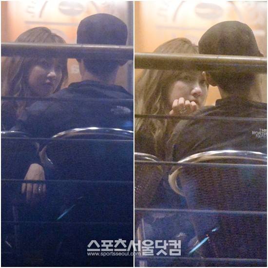 صورة سويون من فرقة تيار في علاقة غرامية مع آيدول من الجيل الأول