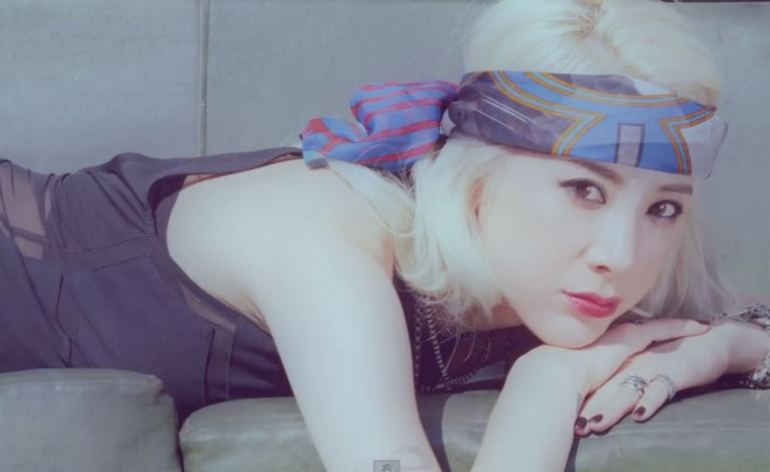 صورة سيو إن يونغ تكشف عن الفيديو كليب لأغنيتها Love Me