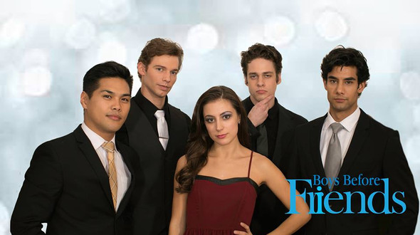 صورة الحلقة الأولى من النسخة الإمريكية لمسلسل فتيان قبل الزهور