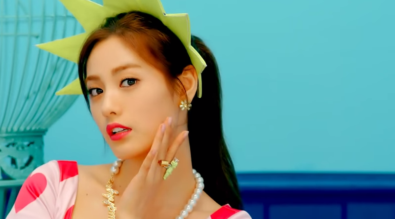 صورة نانا تكشف بأن الفتيات لا يحببنها بسبب أسلوبها اللطيف