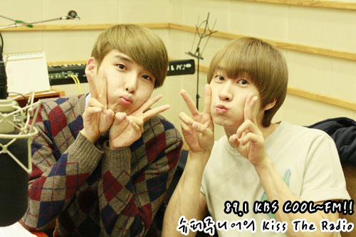 صورة إيونهيوك و ريووك عبّرا عن حماستهما لعودة سوبر جونيور