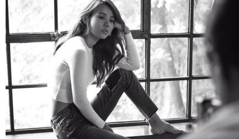 صورة لي هيوري كشفت عن صور من خلف كواليس أحدث جلسة تصوير لها