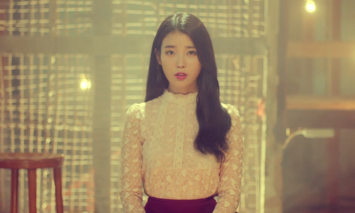 صورة المغنية آيو أصدرت الفيديو كليب الخاص بنسختها من أغنية Sogyeokdong