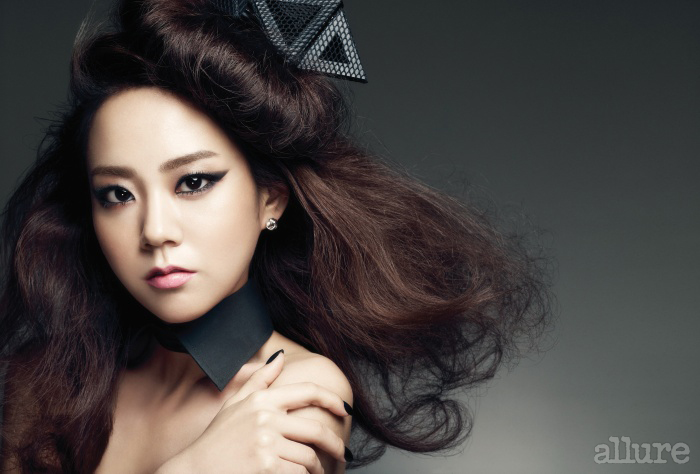 صورة تم تأكيد انضمام سيونغيون عضوة فرقة كارا لطاقم تمثيل دراما Guitar and Hot Pants