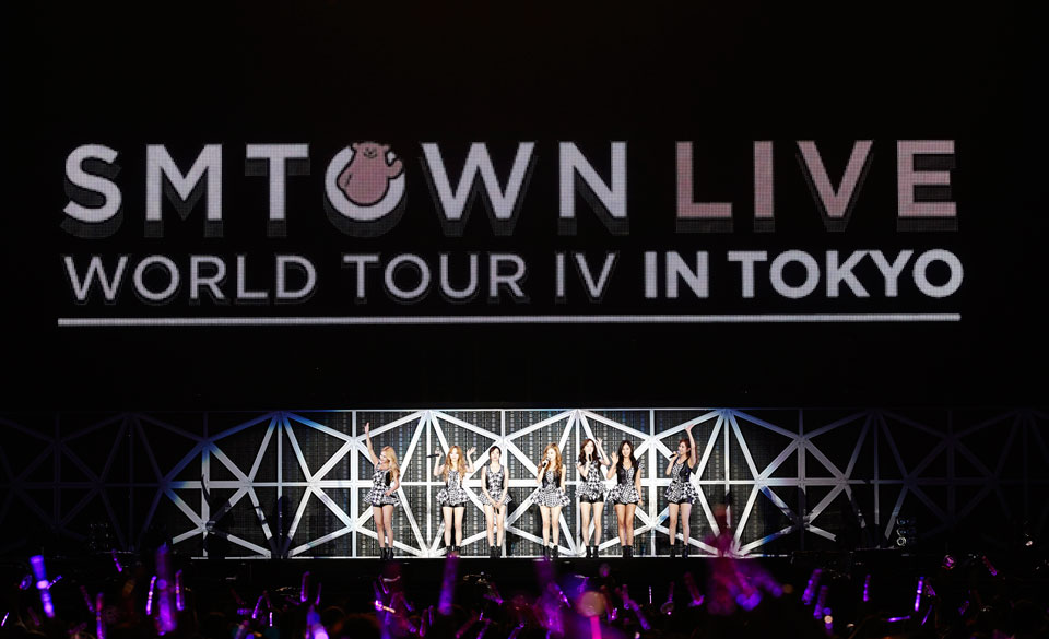 صورة حفل الـ SMTOWN LIVE حقق رقماً قياسياً بجذب أكثر من مليون مشاهد للحفل