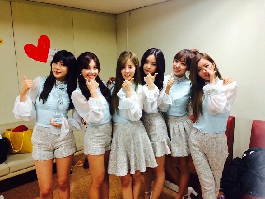 صورة آي بينك فزن بالمركز الأول + آداءات الفرق من حلقة ١٢ ديسمبر على الميوزك بانك