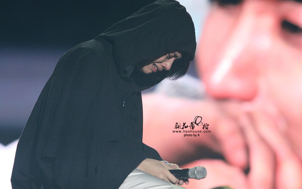 صورة ٨ آيدولز لم تكونوا على علم بمعاناتهم من الاكتئاب