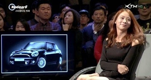 صورة سيونغيون عضوة فرقة كارا استعرضت سيارتها الفاخرة المحدودة