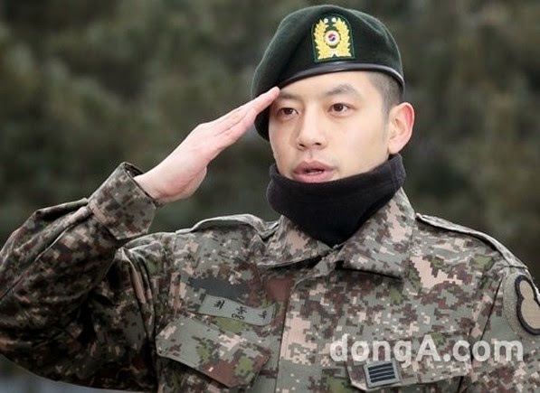 صورة سيفين ووكالة YG الترفيهية قرروا عدم تجديد العقد بينهما