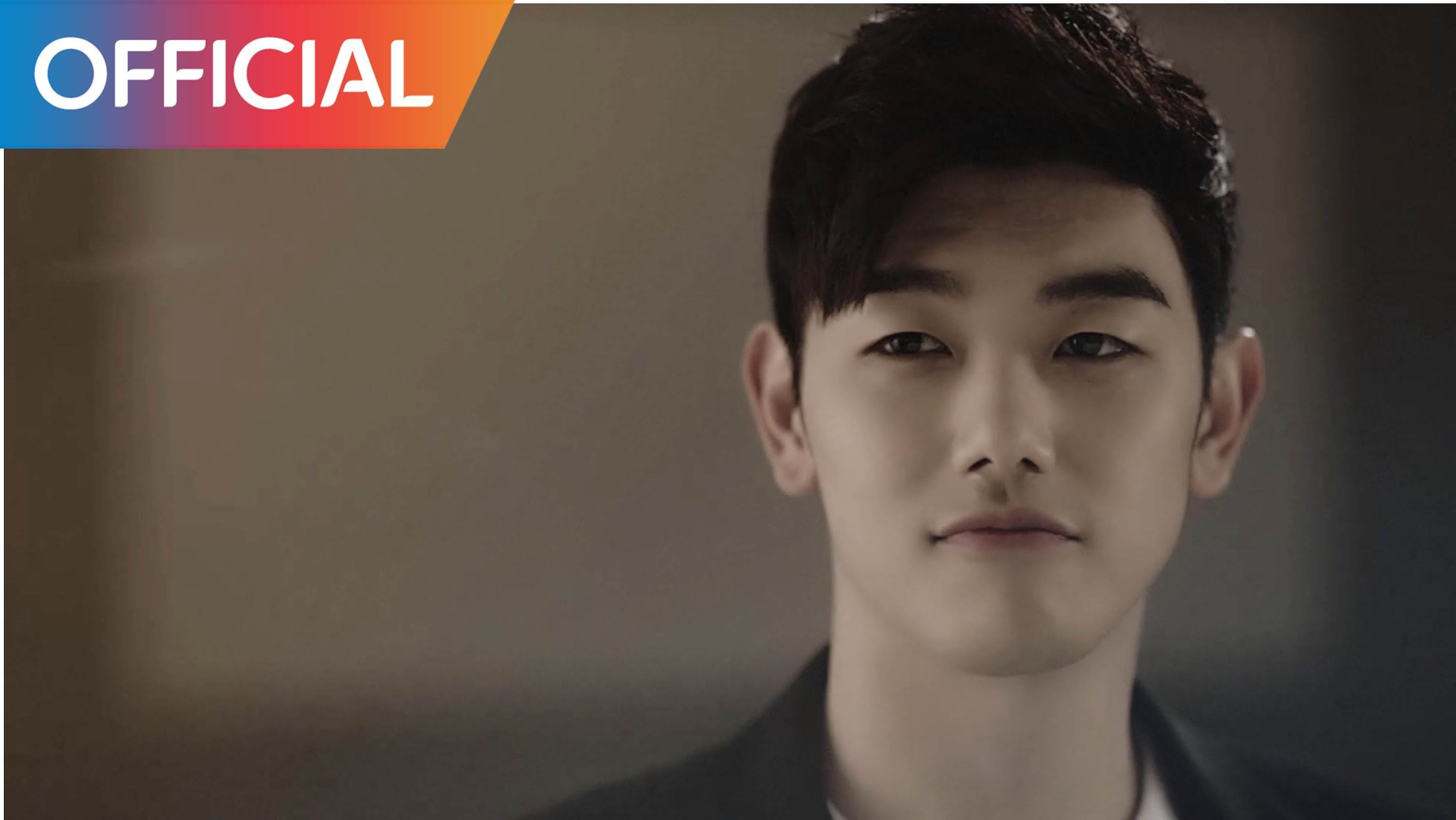 صورة إريك نام أصدر الفيديو كليب الخاص بأغنيته الجديدة “أنا بخير”