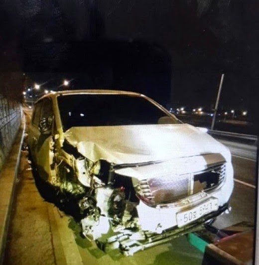 صورة مدير ومنسقة أزياء فرقة لابوم تعرضا لحادث سير