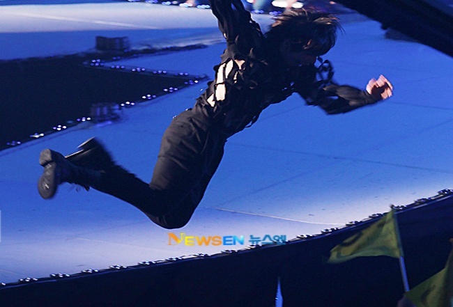 صورة أشهر ١٥ حادثة آيدولز على المسرح ستجعلكم تكتمون أنفاسكم