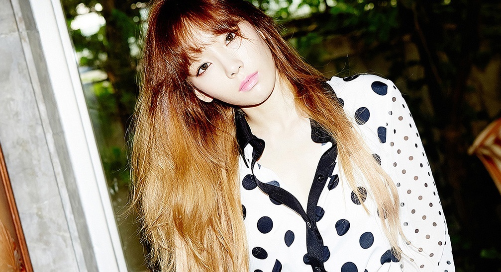 صورة تايون تكشف أن جسدها صغير جدًا لملابس الكبار