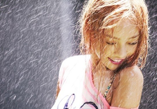 صورة قو هارا تكشف عن صورة تشويقية لإنطلاقتها المنفردة في هذا الشهر