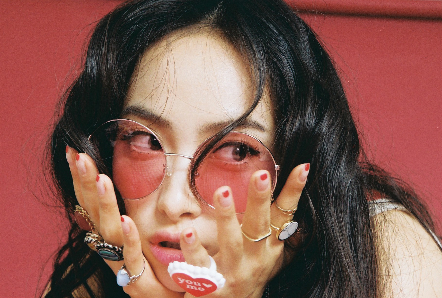 صورة fx أصدرن الفيديو + الصور التشويقية الخاصة بالعضوة فيكتوريا