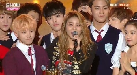 صورة آيلي فازت بالمركز الأول في حلقة ٧ أكتوبر من برنامج Show Champion