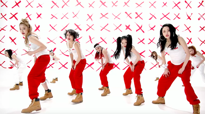 صورة فورمينيت أصدرن الفيديوهات التشويقية الخاصة بعودتهن القادمة