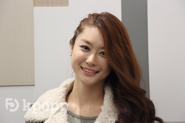 صورة “لي هارين” واحدة من المتورطات في قضية الدعارة صرّحت بأن خيط أملها قد قُطع نهائيا