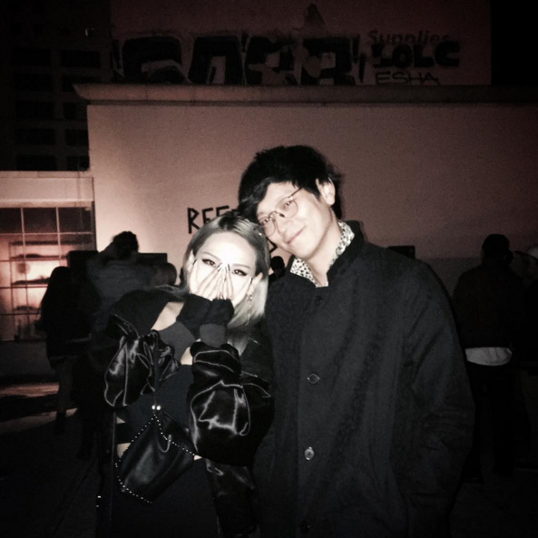 صورة [رأي مستخدمي الإنترنت] CL تحولت إلى فتاة خجولة في صورتها مع الممثل “كانغ دونغ وون”