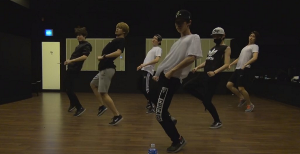 صورة رأي مستخدمي الإنترنت في فيديو رقص أعضاء فرقة NCT U القديم