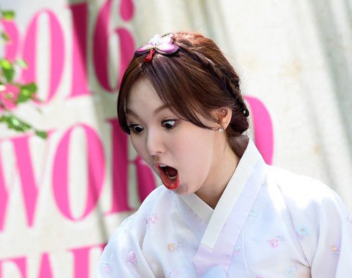 صورة رأي مستخدمي الإنترنت في وجه ويندي حين أسقطت المايك