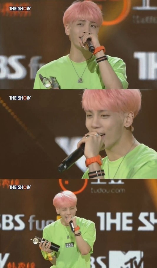 صورة رأي مستخدمي الإنترنت في فوز جونغهيون بالمركز الأول على برنامج The Show