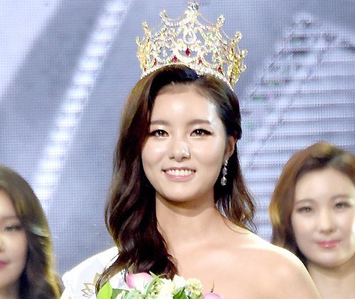 صورة رأي مستخدمي الإنترنت في ملكة جمال كوريا لعام ٢٠١٦