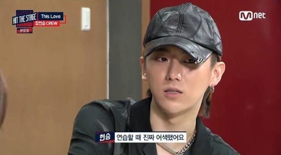 صورة هيونسينغ عبّر عن شعوره حول ظهوره على التلفاز لأول مره بعد خروجه من فرقة بيست