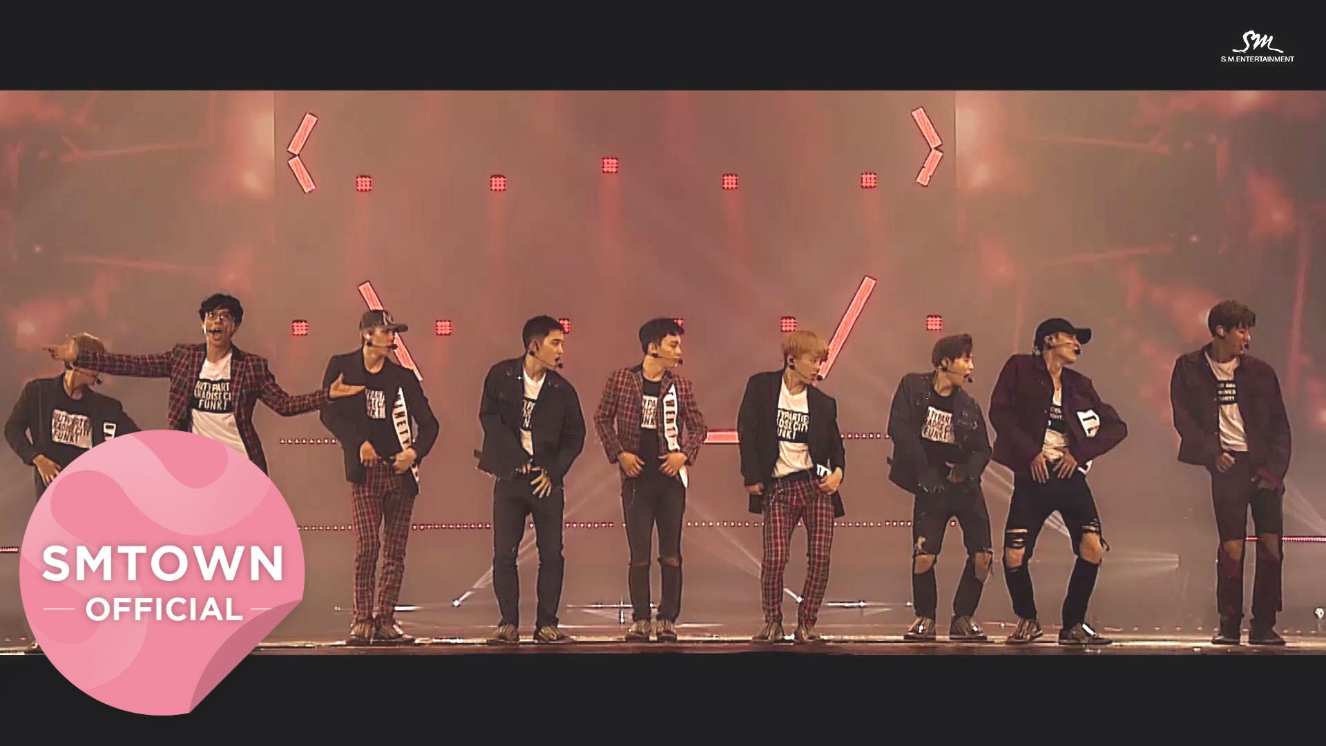 صورة [رأي مستخدمي الإنترنت] إكسو و يو جاي سوك أصدروا فيديو كليب أغنية “ملك الرقص”