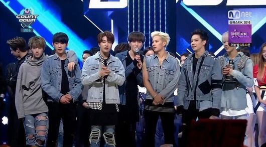 صورة رأي مستخدمي الإنترنت في حصول GOT7 على فوزهم الأول بأغنية عودتهم