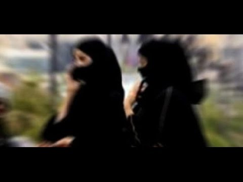 صورة [فيديو] مقابلة “يا هلا” مع والد إحدى الفتاتين الهاربتين إلى كوريا