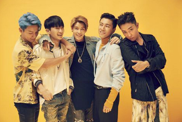 صورة فرقة Sechskies أصدروا أول فيديو كليب لهم منذ 16 سنة بأغنية “ثلاث كلمات”