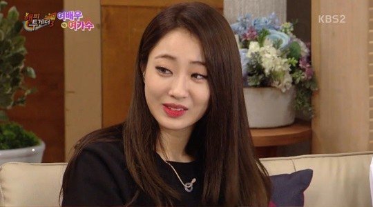 صورة [رأي مستخدمي الإنترنت] كيونغري ما زالت تعتقد بأنها أكثر النجوم إثارة