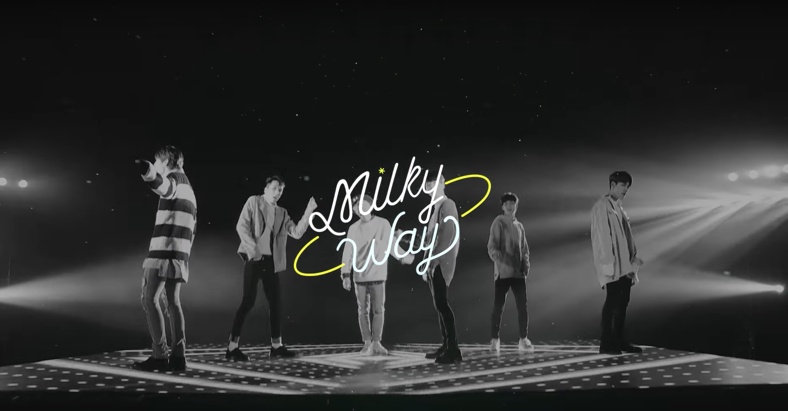 صورة فيكس أصدروا فيديو كليب أغنيتهم الجديدة Milky Way