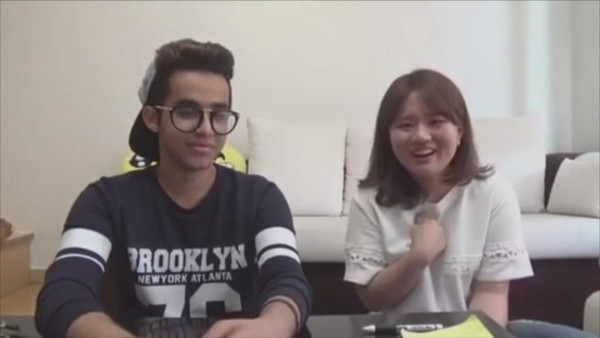 صورة [فيديو] فتاة كورية تتحدث لهجة سكان جازان في السعودية