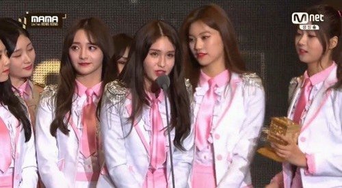 صورة رأي مستخدمي الإنترنت في فوز IOI بجائزة الفرقة المبتدأة في حفل الـ ماما ٢٠١٦