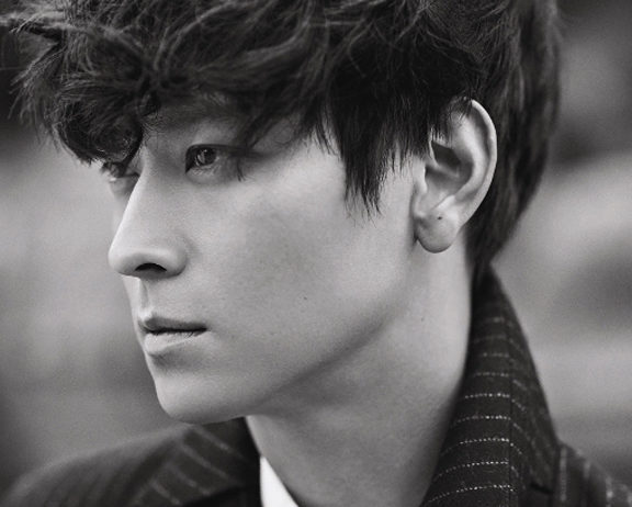 صورة [الآراء] هل ستتأثر مسيرة كانغ دونغ وون المهنية بعد فضيحة جده الموالي للغزو الياباني؟