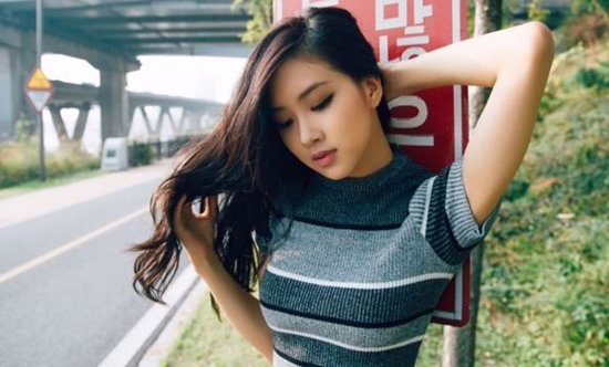 صورة رأي مستخدمي الإنترنت في صور روزي من بلاك بينك حين كانت متدربة