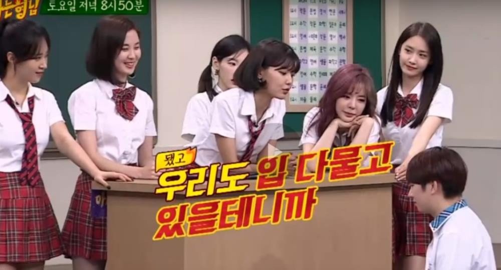 صورة سنسد يقلن أن هيتشول ينشر شائعات شذوذه بنفسه حتى يواعد بكل أريحية