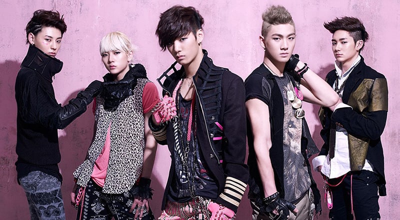 صورة مستخدمي الإنترنت أشادوا برقي أخلاق معجبي فرقة نيويست