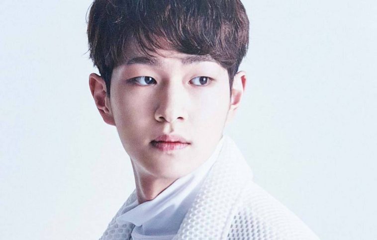 صورة عدد كبير من صفحات المعجبين الخاصة بأونيو قد أُغلقت بسبب قضية تحرشه الجنسي