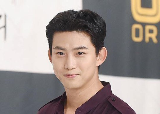 صورة [الآراء] تيكيون بدأ خدمته العسكرية الإلزامية اليوم