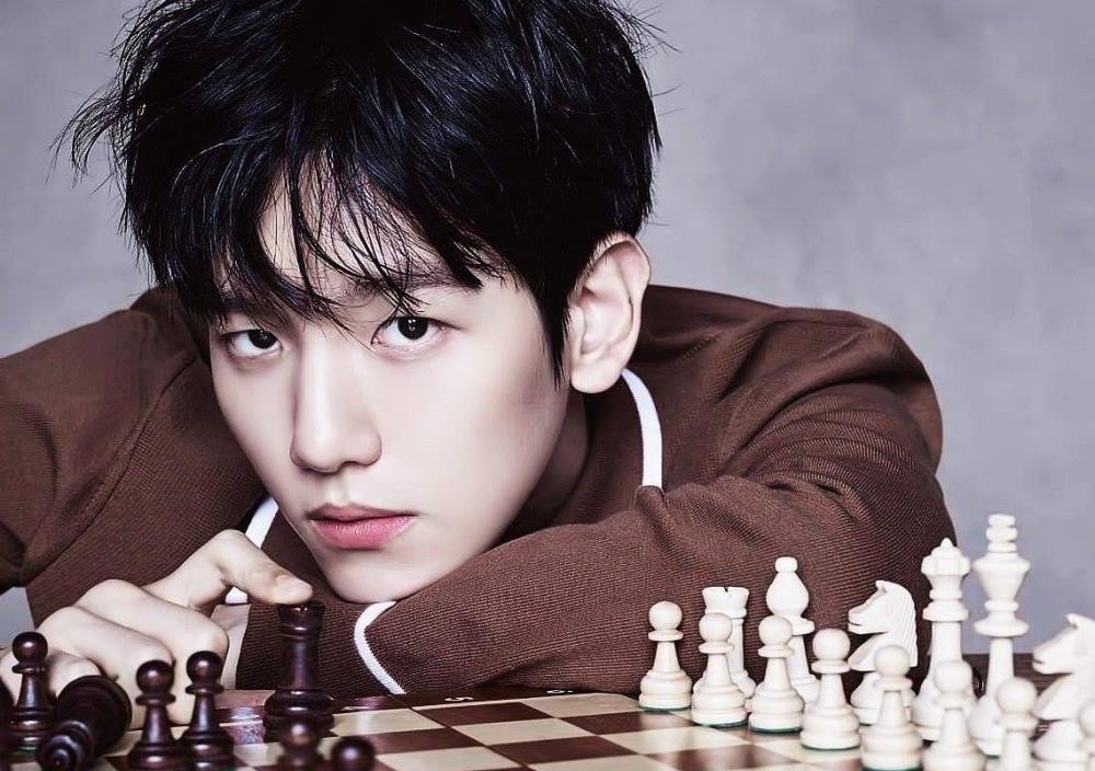 صورة بيكهيون أثار الفضول برسالته الغامضة عن الأكاذيب