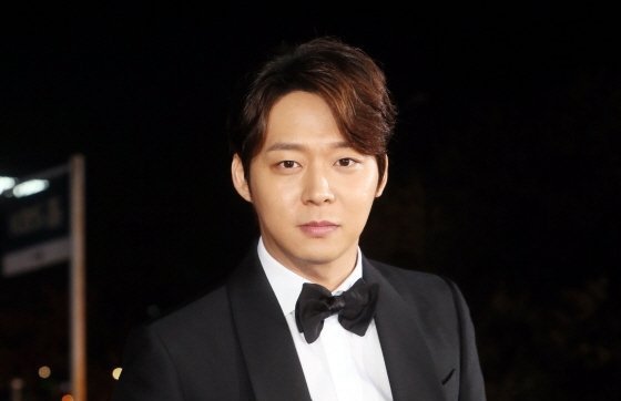 صورة [الآراء] يوتشون قام بتأجيل موعد زواجه حتى يحافظ على خصوصيته