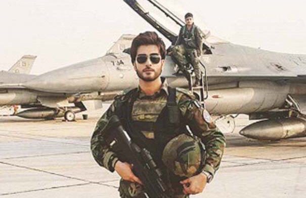 صورة رأي مستخدمي الإنترنت في بطل النسخة الباكستانية من دراما “أحفاد الشمس”