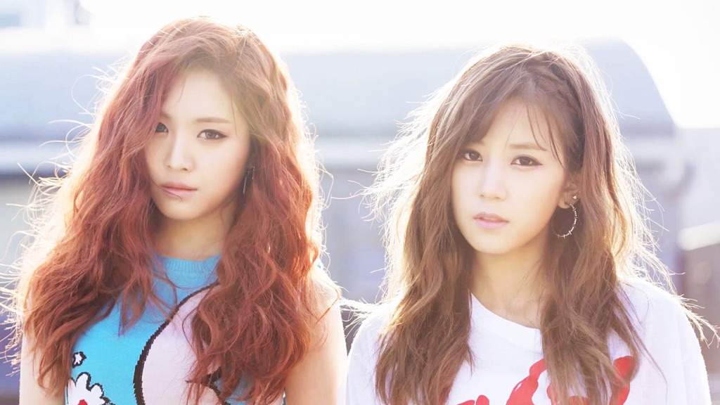 صورة نايون وتشورونغ من آي بينك تلقيتا تهديدات بالتفجير