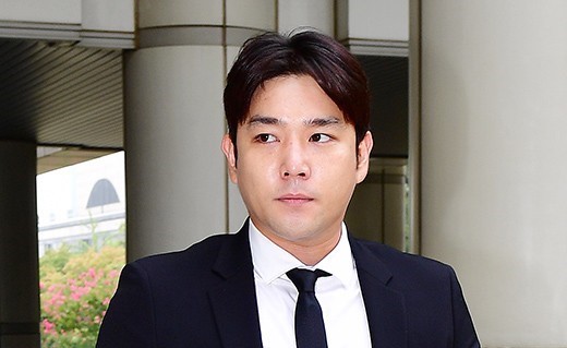 صورة رأي مستخدمي الإنترنت في استدعاء الشرطة لكانغ إن بتهمة اعتدائه على حبيبته + رد الوكالة على القضية