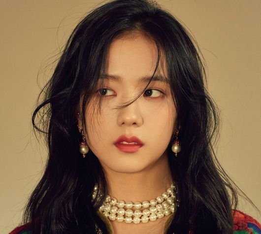 صورة رأي مستخدمي الإنترنت في صور جيسو من مجلة “إن ستايل”